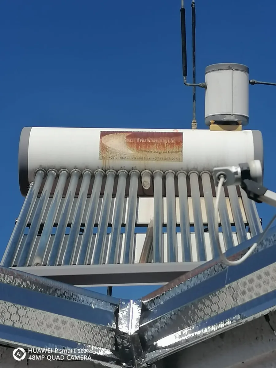 low pressure evacuated tube solar geyser illustrating system capacity and design options